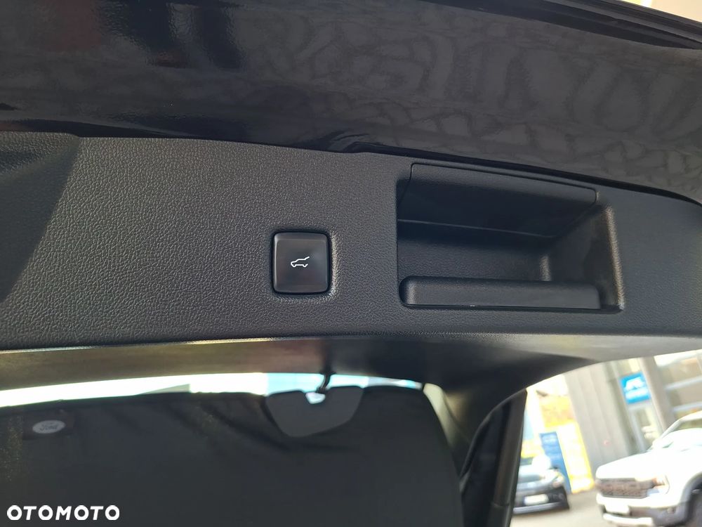 Ford Kuga 2.5 FHEV FWD ST-Line - 34