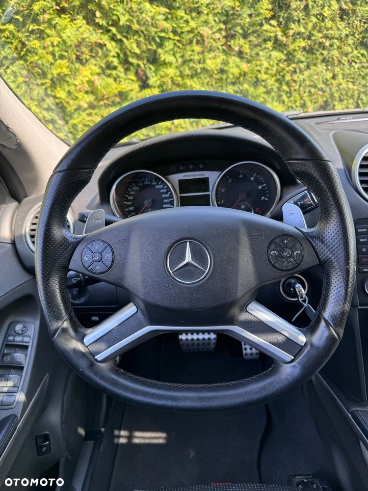 Mercedes-Benz ML 63 AMG 4-Matic - 27