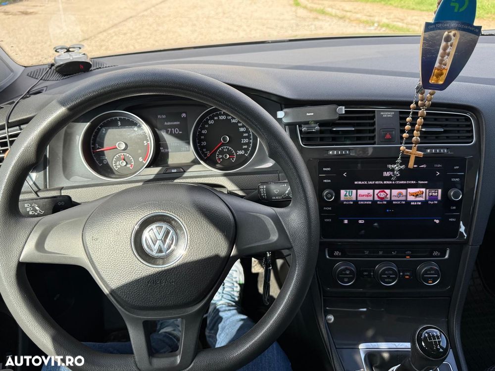 Volkswagen Golf 1.6 TDI Comfortline - 6