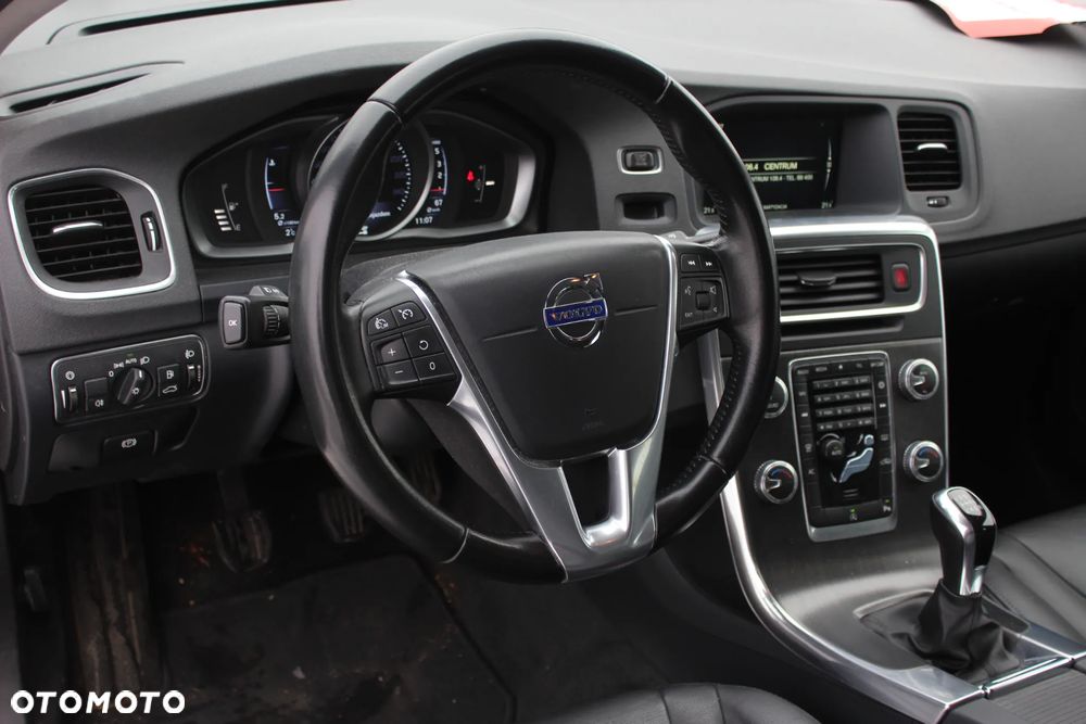 Volvo V60 D3 Drive-E Summum - 12