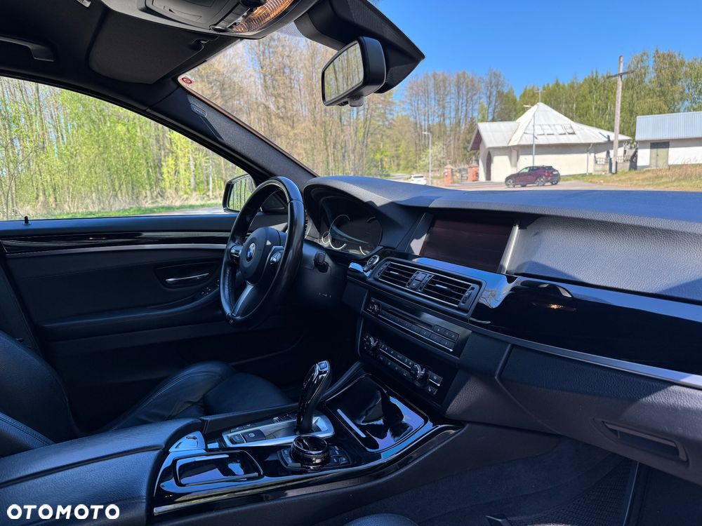 BMW Seria 5 520d xDrive - 18
