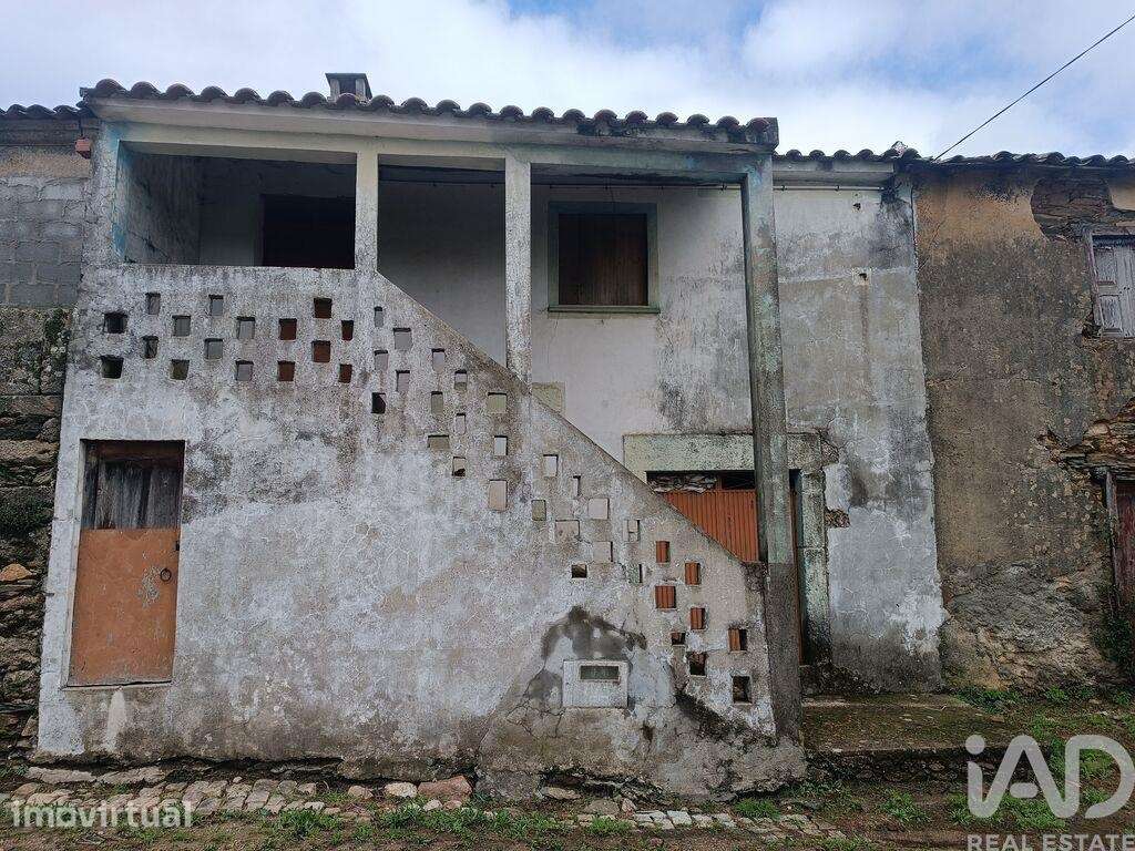 Casa de aldeia em Salsas de 192,00 m2 - Grande imagem: 3/17