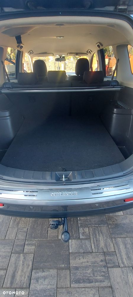 Mitsubishi Outlander - 8