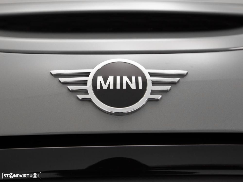 MINI 3 Portas Cooper SE Essential - 13