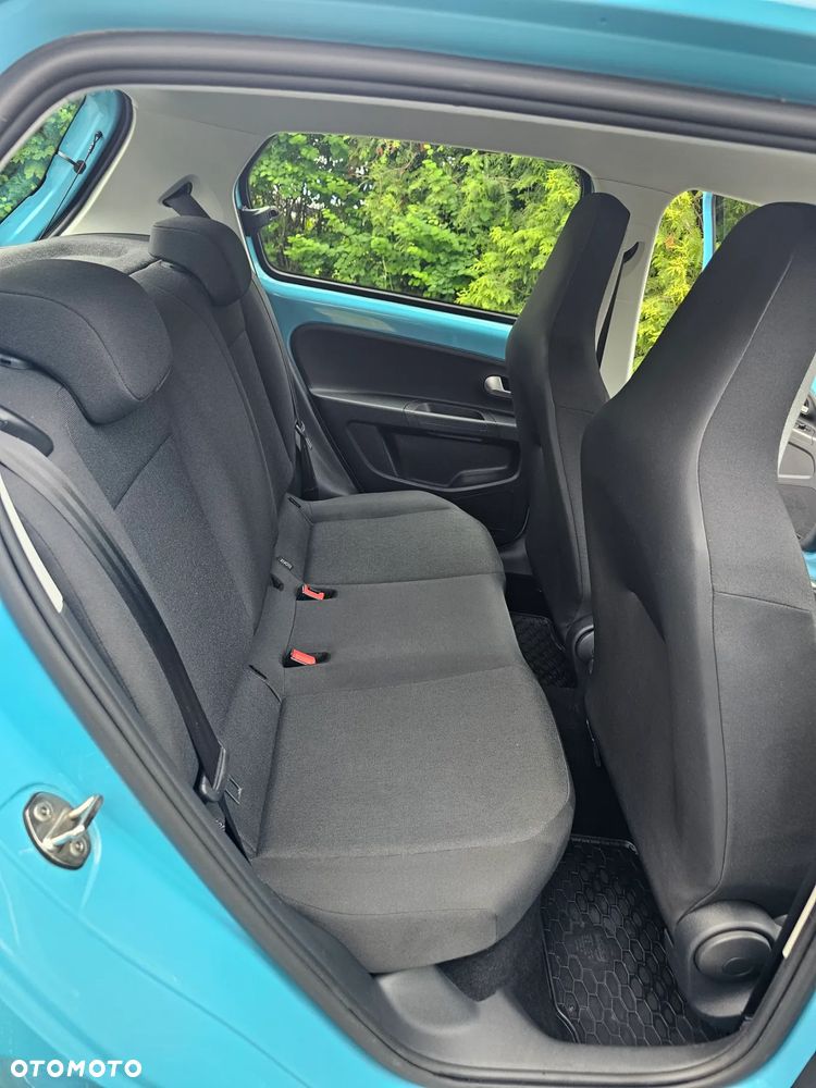 Volkswagen up! 1.0 high - 18