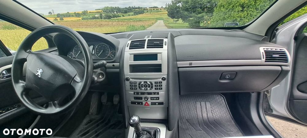 Peugeot 407 - 9