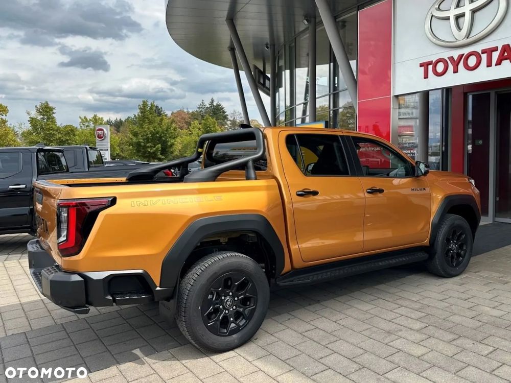 Toyota Hilux - 5