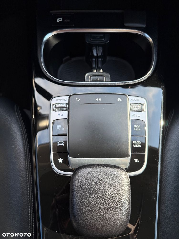Mercedes-Benz CLA 180 d 7G-DCT Progressive - 33