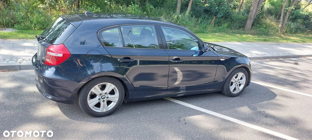 BMW Seria 1 120i - 5
