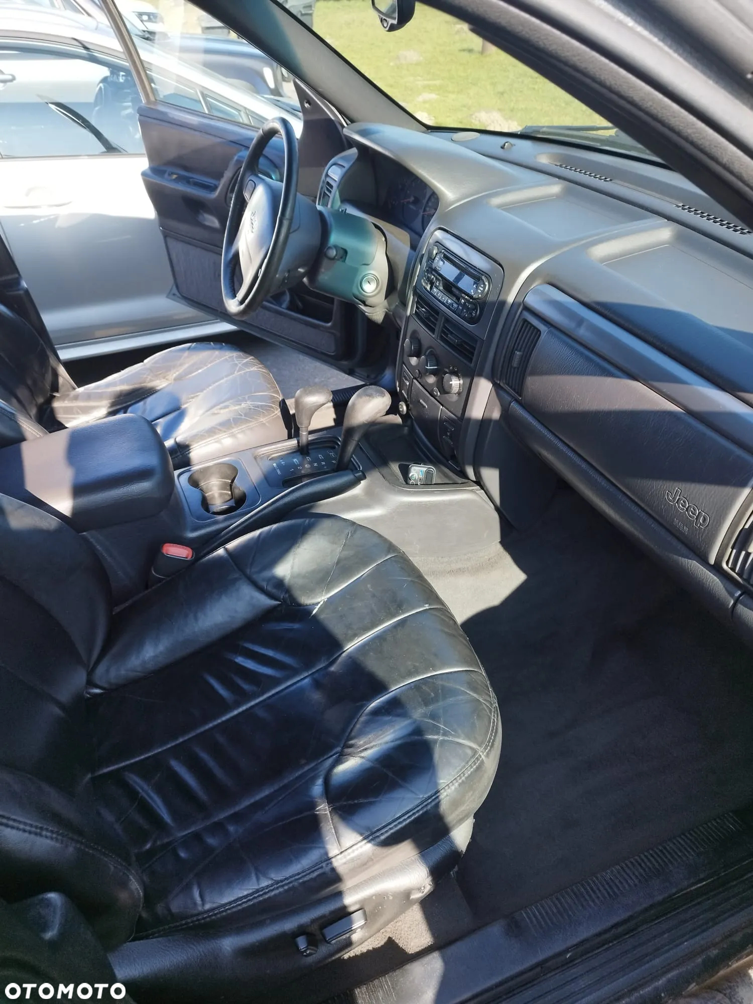 Jeep Grand Cherokee 4.0 Laredo - 14