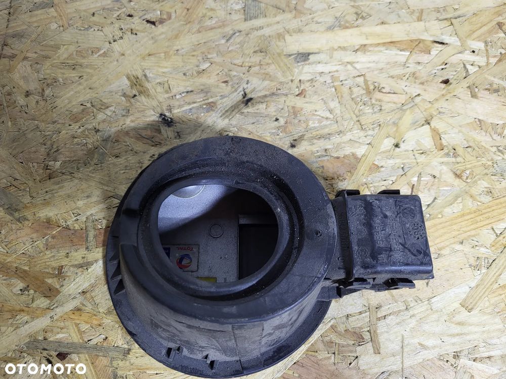 Klapka wlewu Paliwa Peugeot 208 - 2