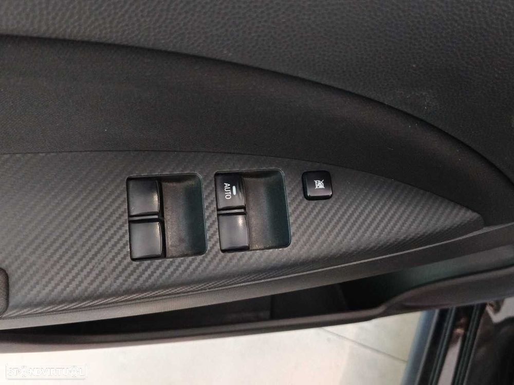 Mitsubishi Space Star 1.2 Intense Connect Edition - 10