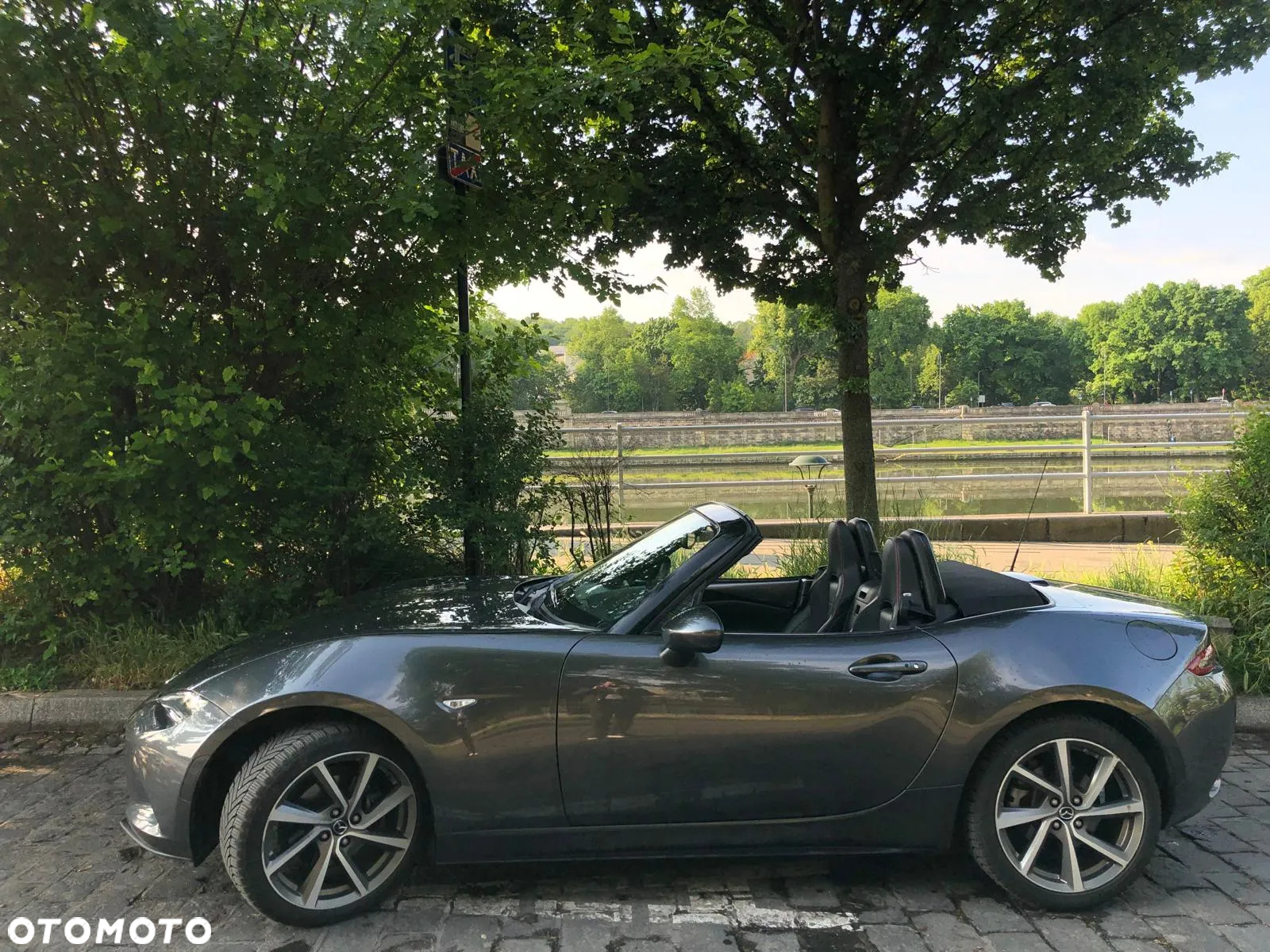 Mazda MX-5 SKYACTIV-G 2.0 ADVANTAGE DESIGN - 23