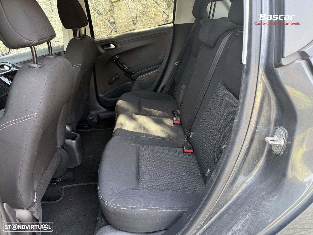 Peugeot 208 1.6 BlueHDi Style - 15