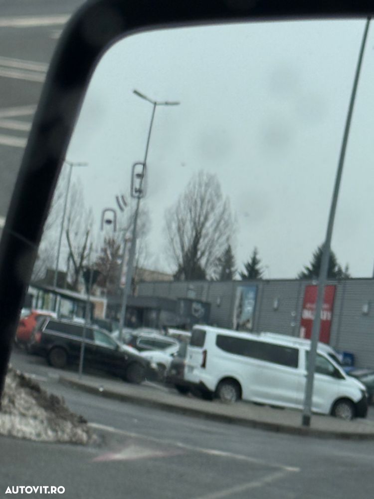 Ford Tourneo Custom Bus 320 2.0 EcoBlue 185 CP L2H1 Titanium X Aut. - 15