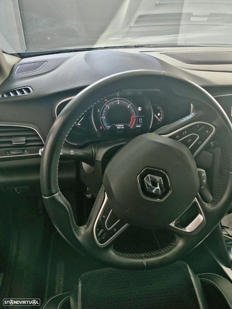 Renault Mégane - 9