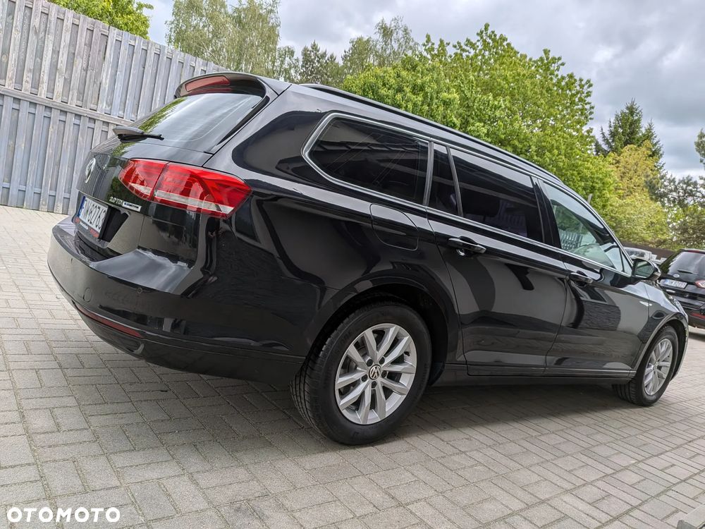 Volkswagen Passat 2.0 TDI (BlueMotion Technology) Comfortline - 9