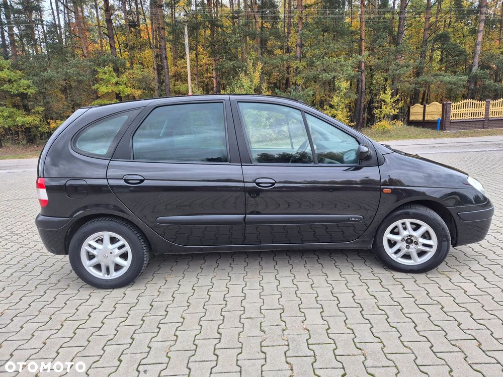 Renault Scenic - 17