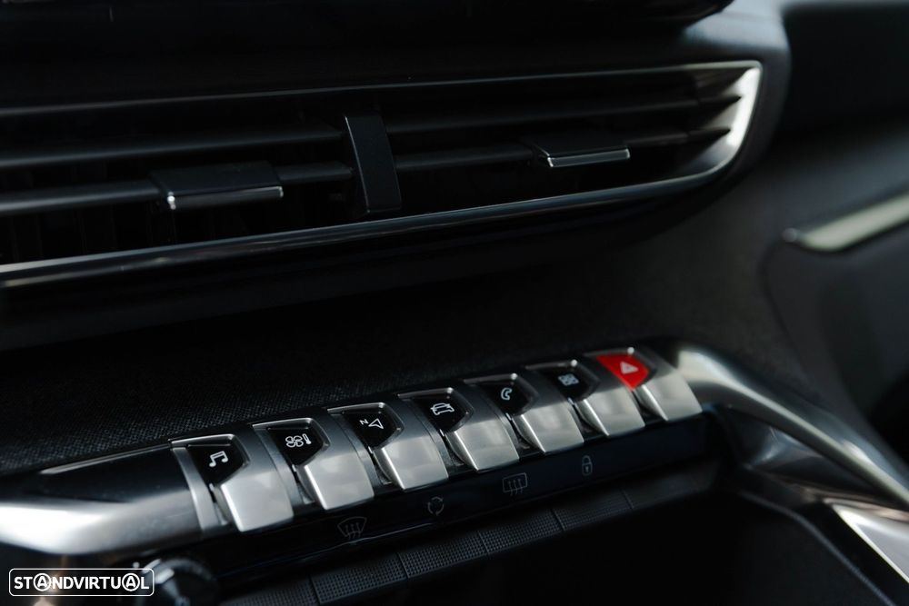 Peugeot 5008 1.2 PureTech Allure EAT8 - 29