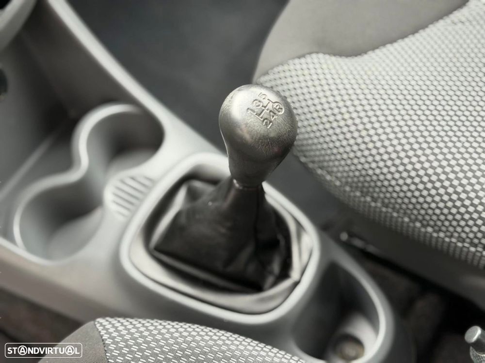 Toyota Aygo 1.0 + AC - 10