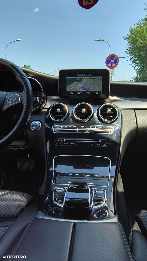 Mercedes-Benz C - 8