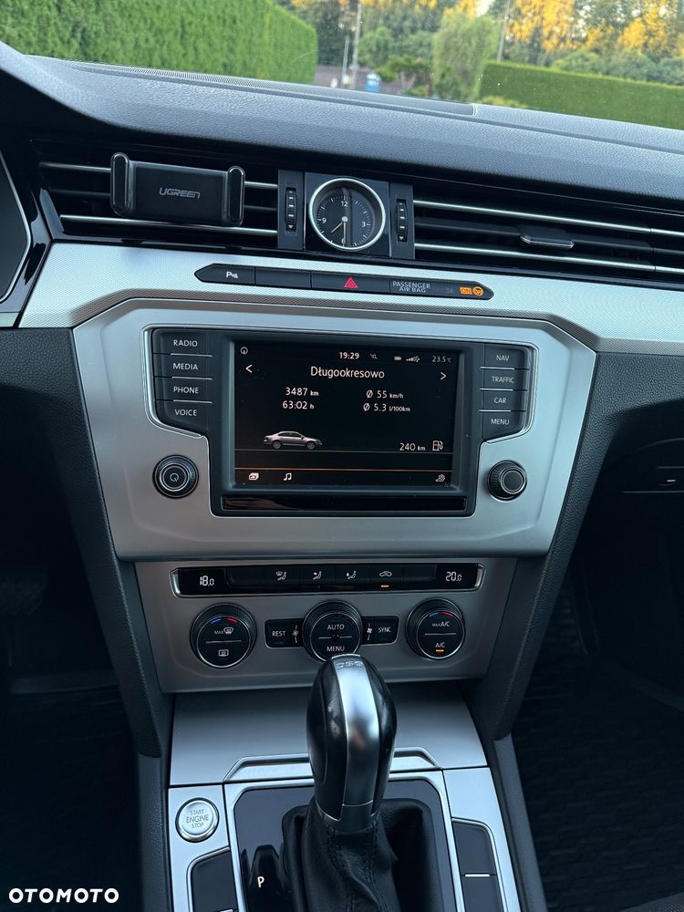 Volkswagen Passat 2.0 TDI SCR Comfortline DSG - 19