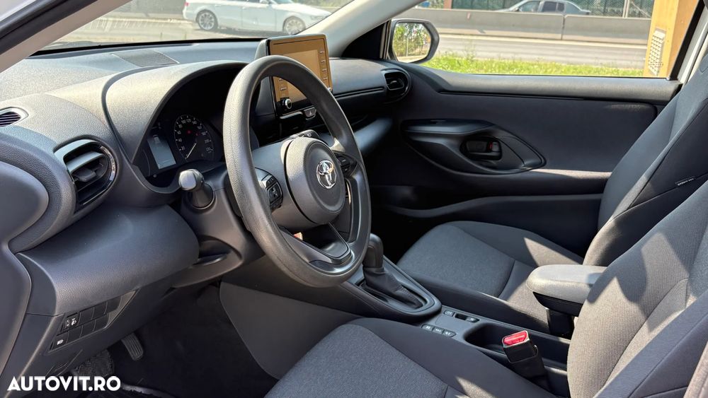 Toyota Yaris 1.5 VVT-i HSD Active - 25