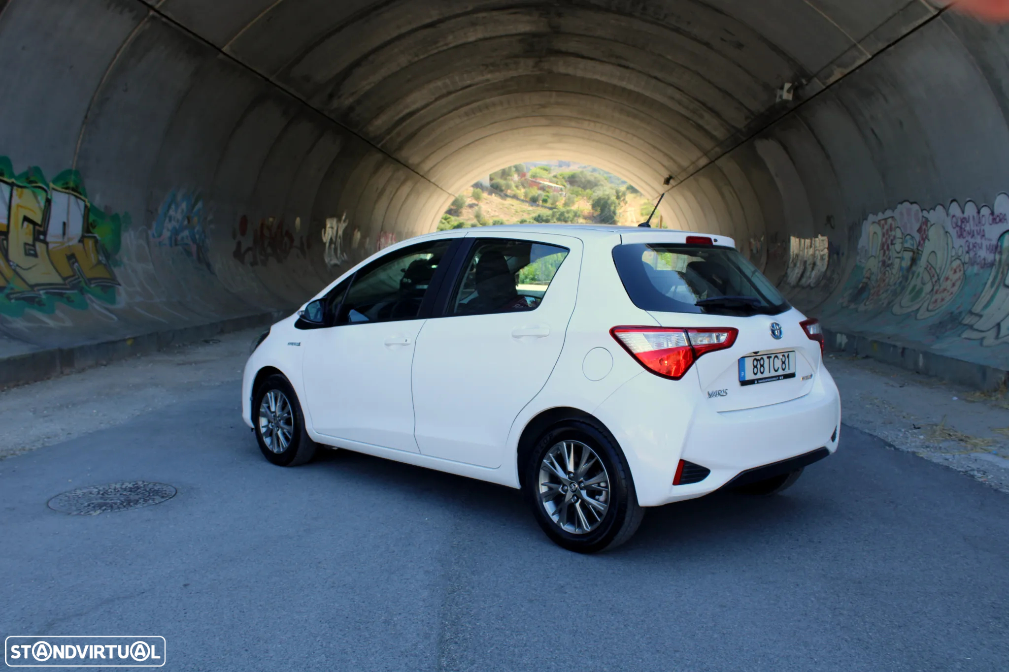 Toyota Yaris 1.5 HSD Comfort+P.Style - 4