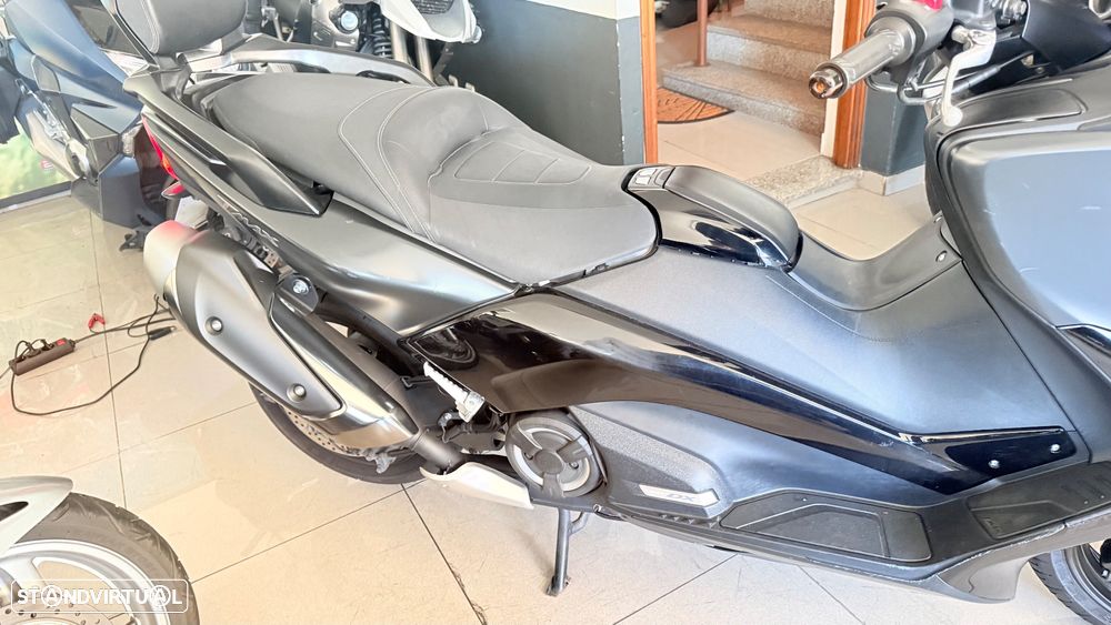 Yamaha TMAX - 15