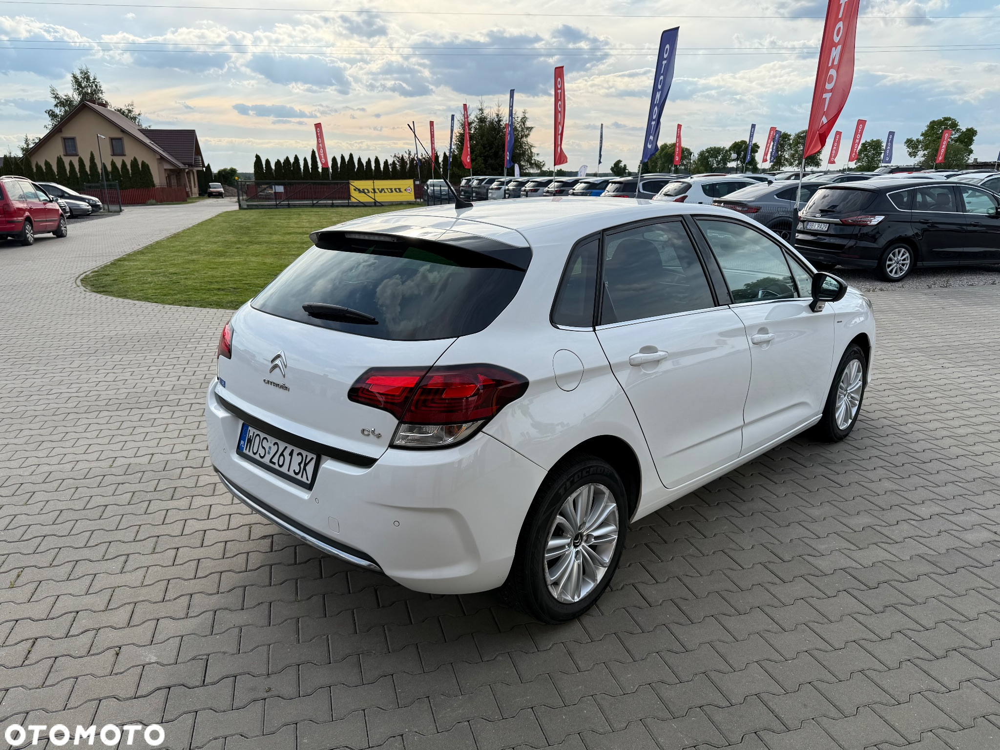 Citroën C4 e-HDi 115 Selection - 10