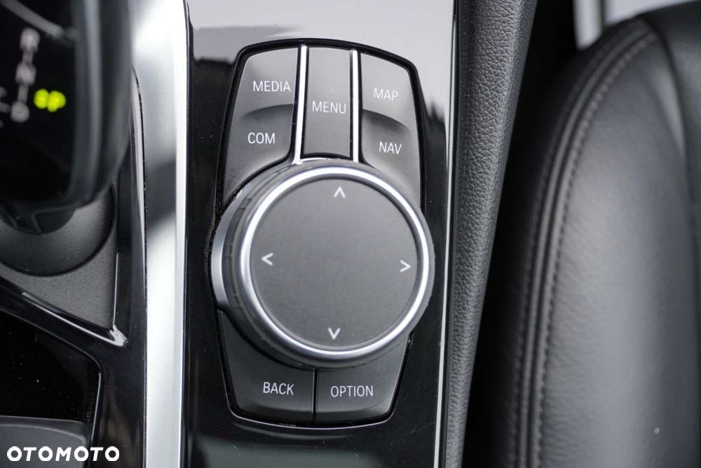 BMW Seria 5 520d Sport Line sport - 18