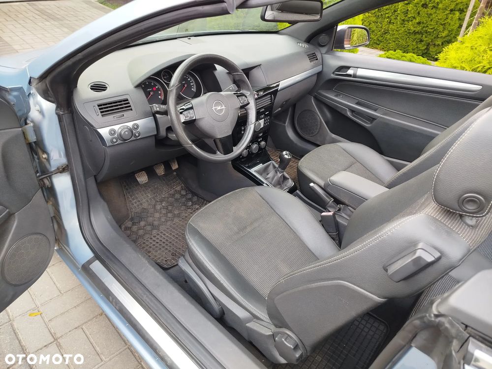 Opel Astra 1.8 Cosmo - 21
