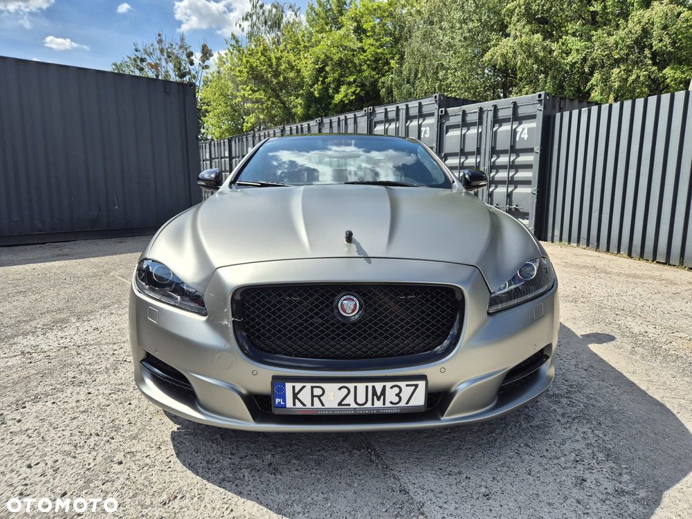 Jaguar XJ 3.0 T AWD LWB Portfolio - 2