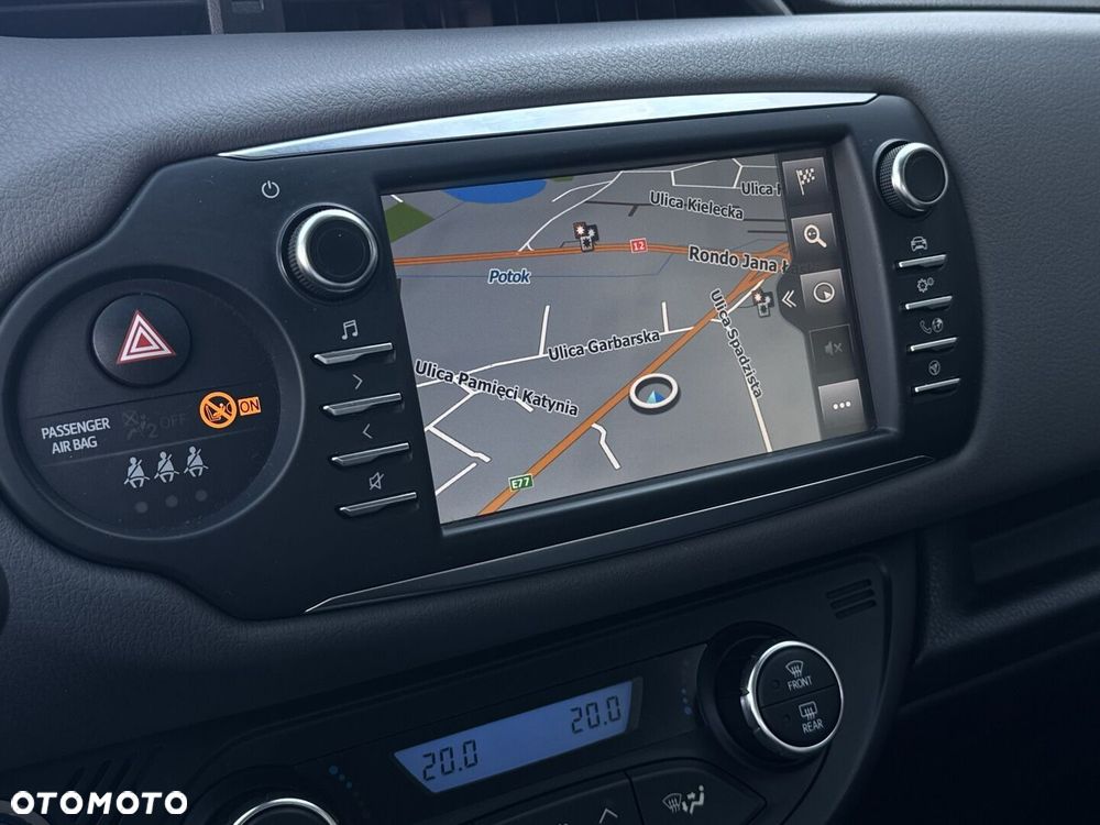 Toyota Yaris - 22
