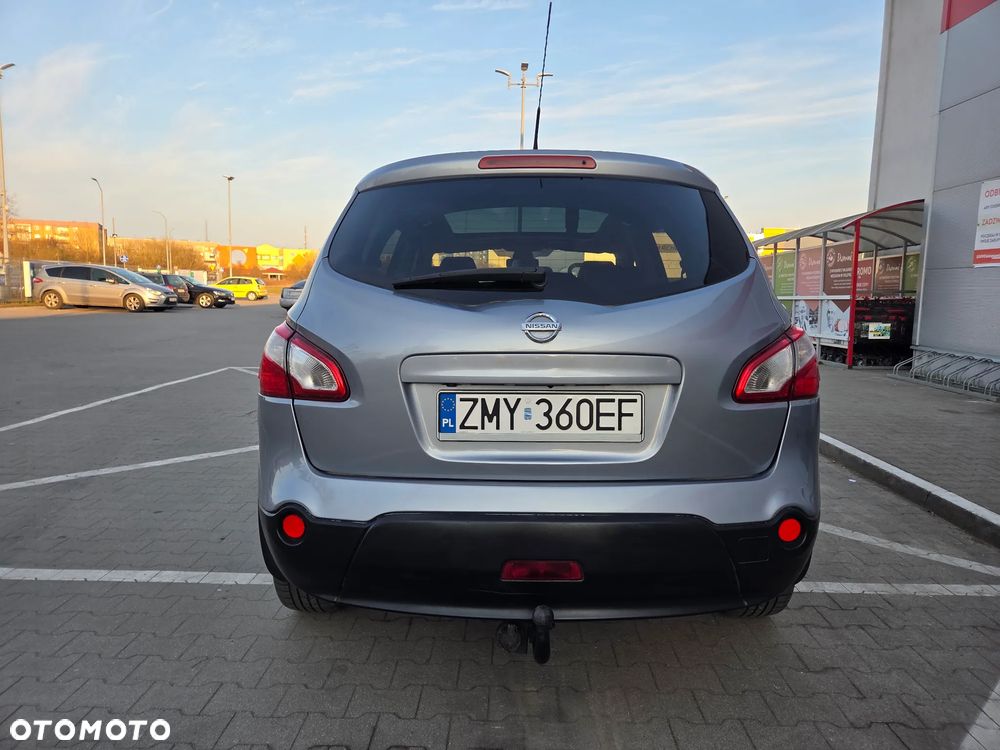 Nissan Qashqai 2.0 dCi 4 x 4 DPF tekna - 31