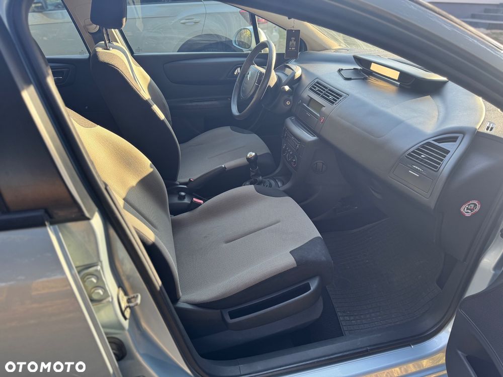Citroën C4 1.6 16V Magic - 11
