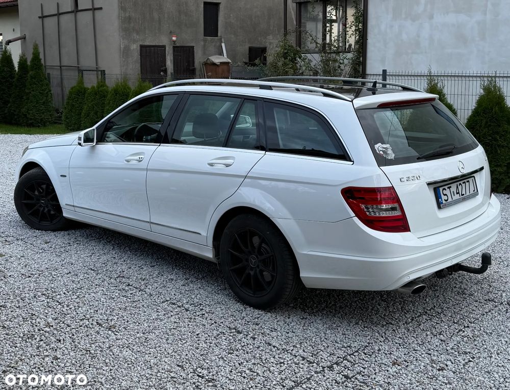 Mercedes-Benz Klasa C 220 T CDI DPF (BlueEFFICIENCY) 7G-TRONIC Avantgarde - 10