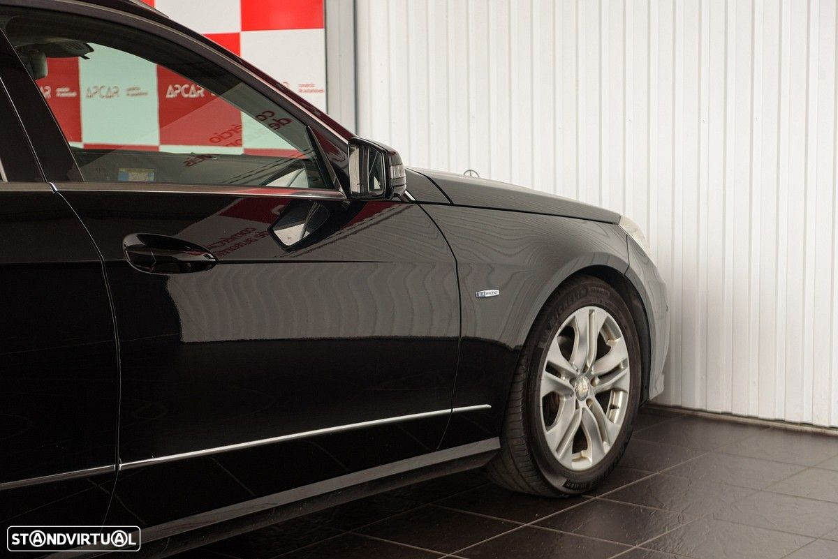 Mercedes-Benz E 220 CDi Avantgarde BlueEfficiency - 12