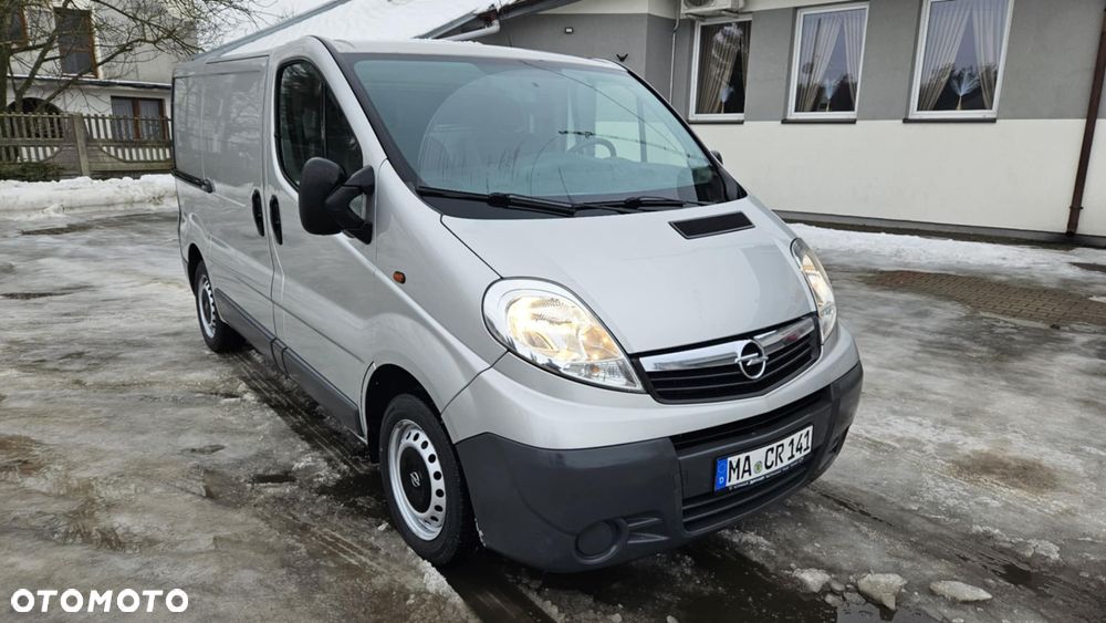 Opel vivaro - 2
