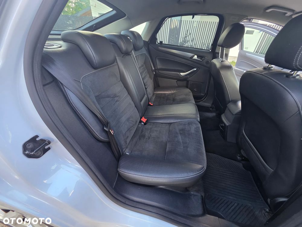 Ford Mondeo 2.0 T Titanium MPS6 - 12