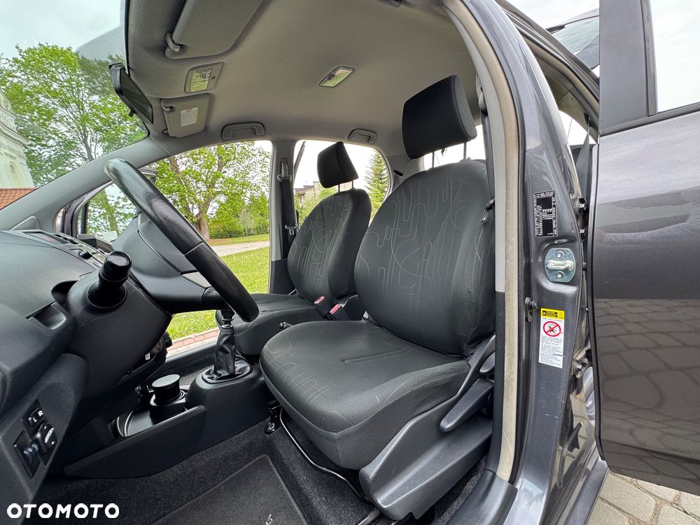 Toyota Yaris - 16