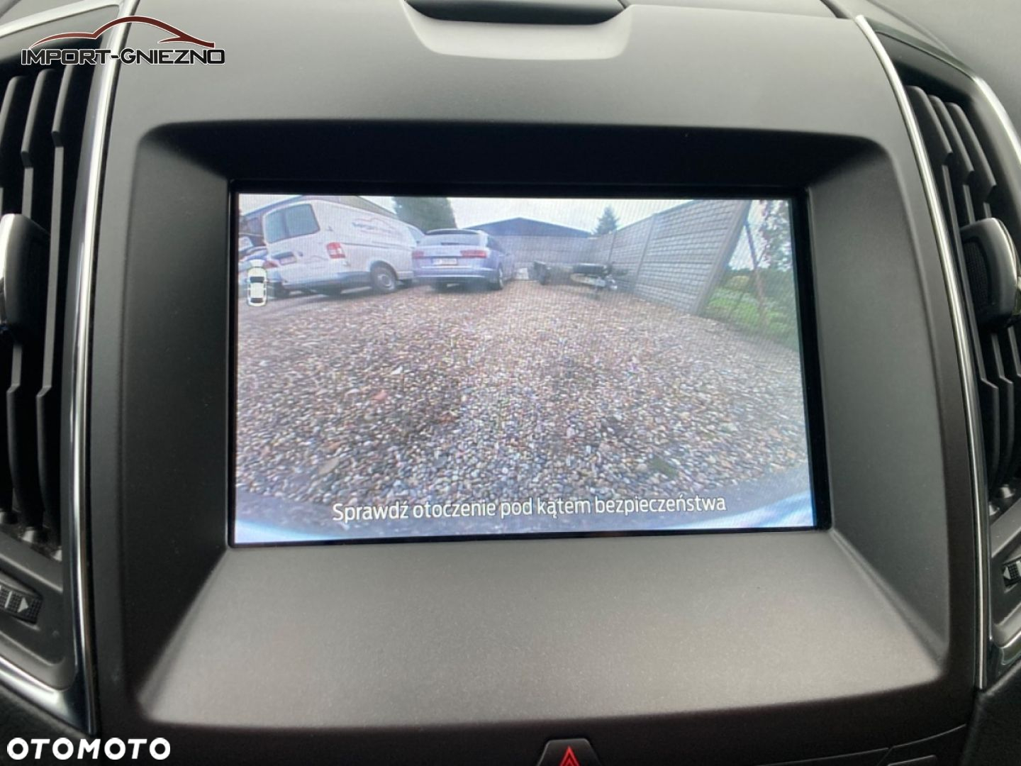 Ford S-Max - 14