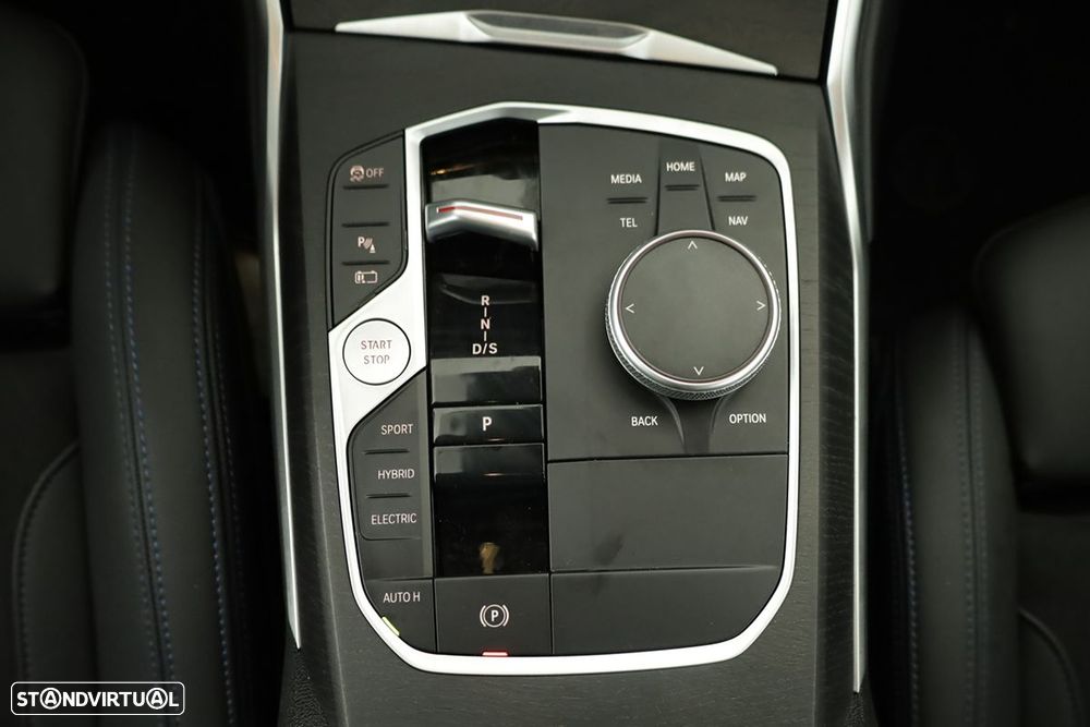 BMW 330 e Pack Desportivo M Auto - 14