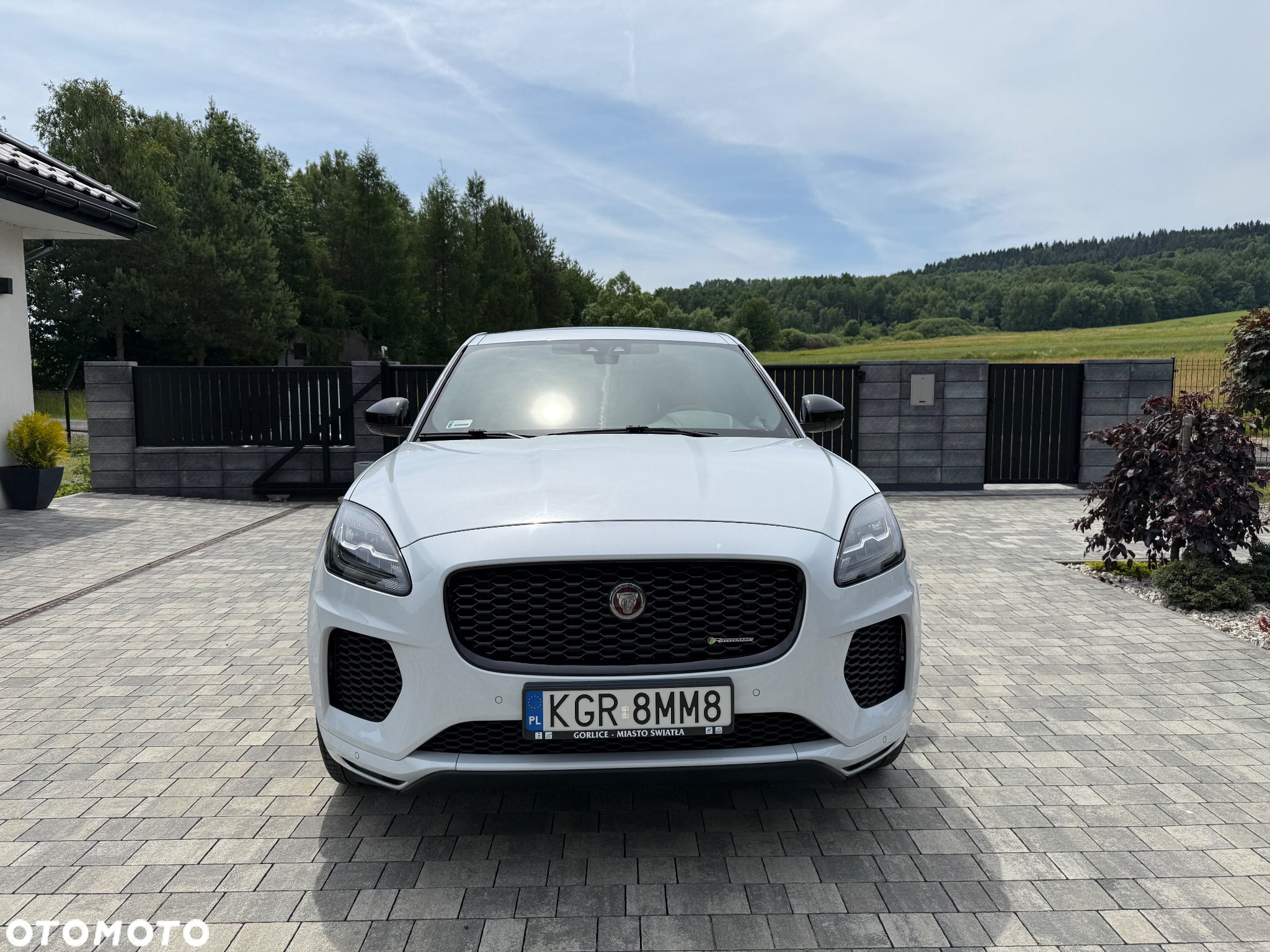 Jaguar E-Pace P250 AWD R-Dynamic SE - 6