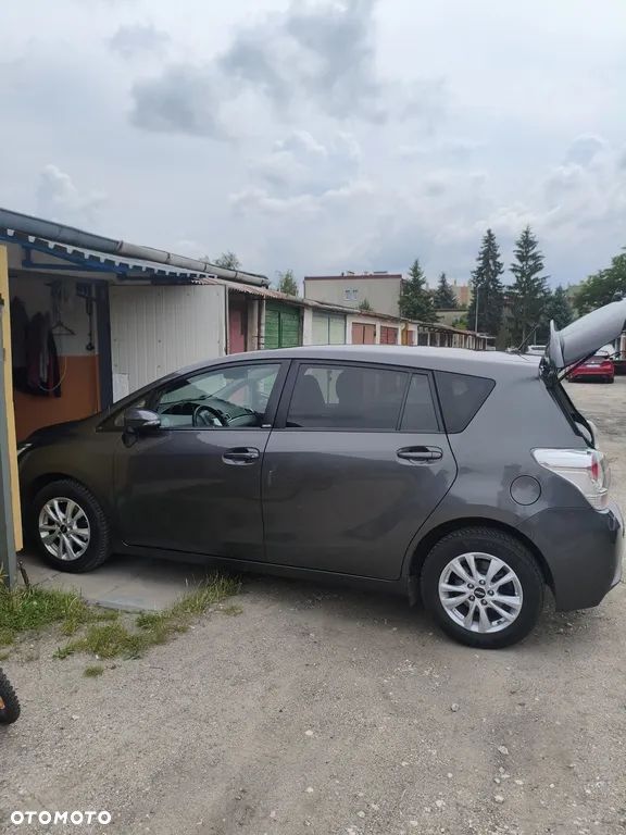 Toyota Verso 1.8 Premium EU6 - 16