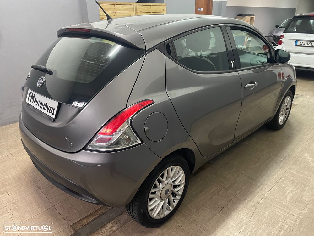 Lancia Ypsilon 1.2 S&S Urban - 5