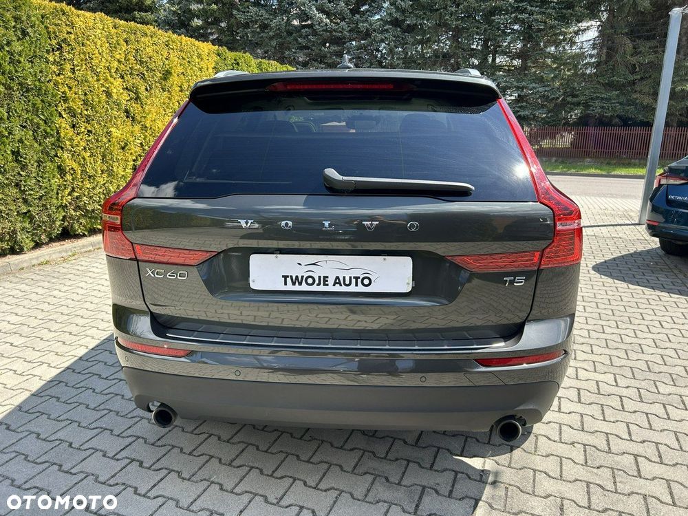 Volvo XC 60 T5 Momentum - 7