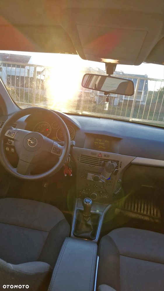 Opel Astra III 1.6 Enjoy - 10
