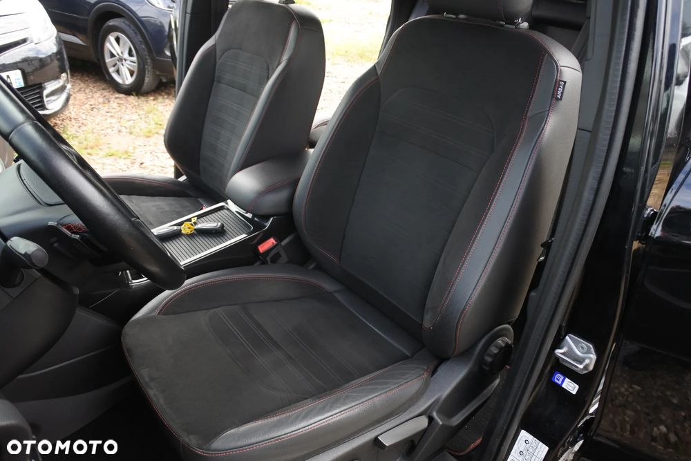 Ford Kuga 2.0 TDCi 4x4 ST-Line - 10
