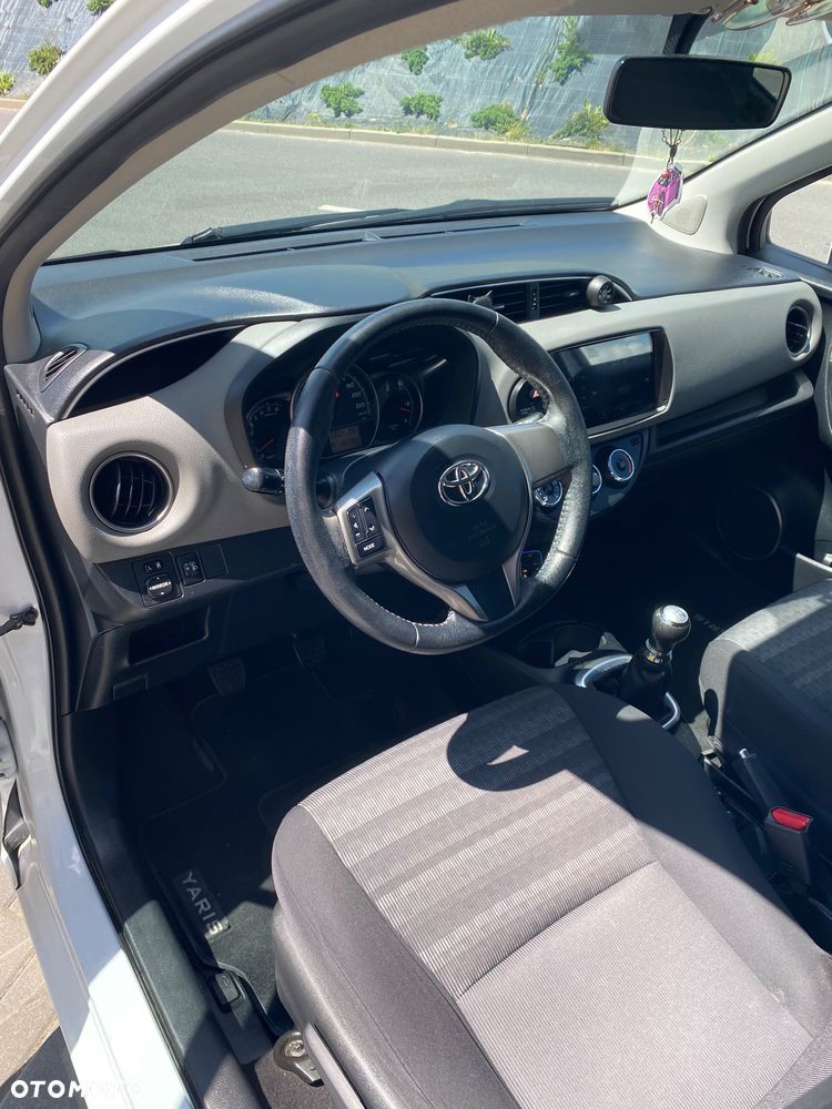 Toyota Yaris 1.0 Active - 8